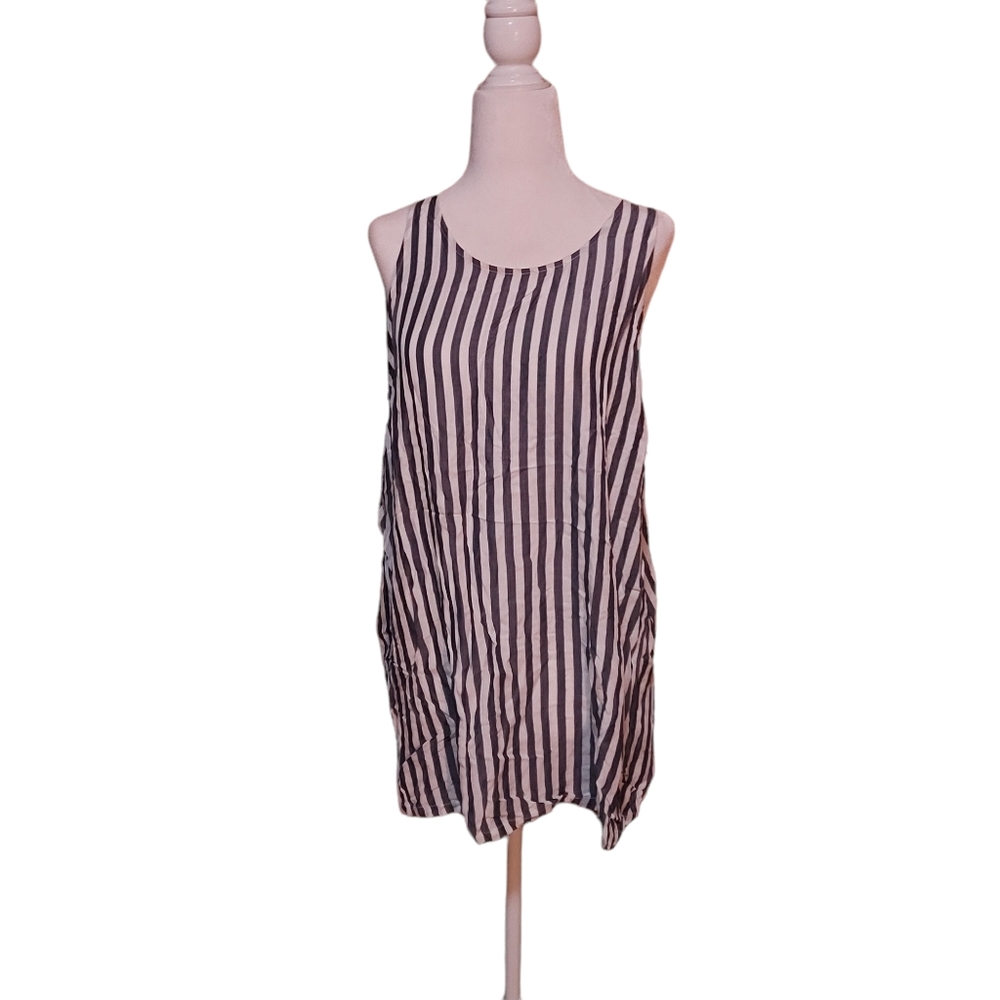 Old Navy XL Tank Top Shirt Blouse Striped Blue White